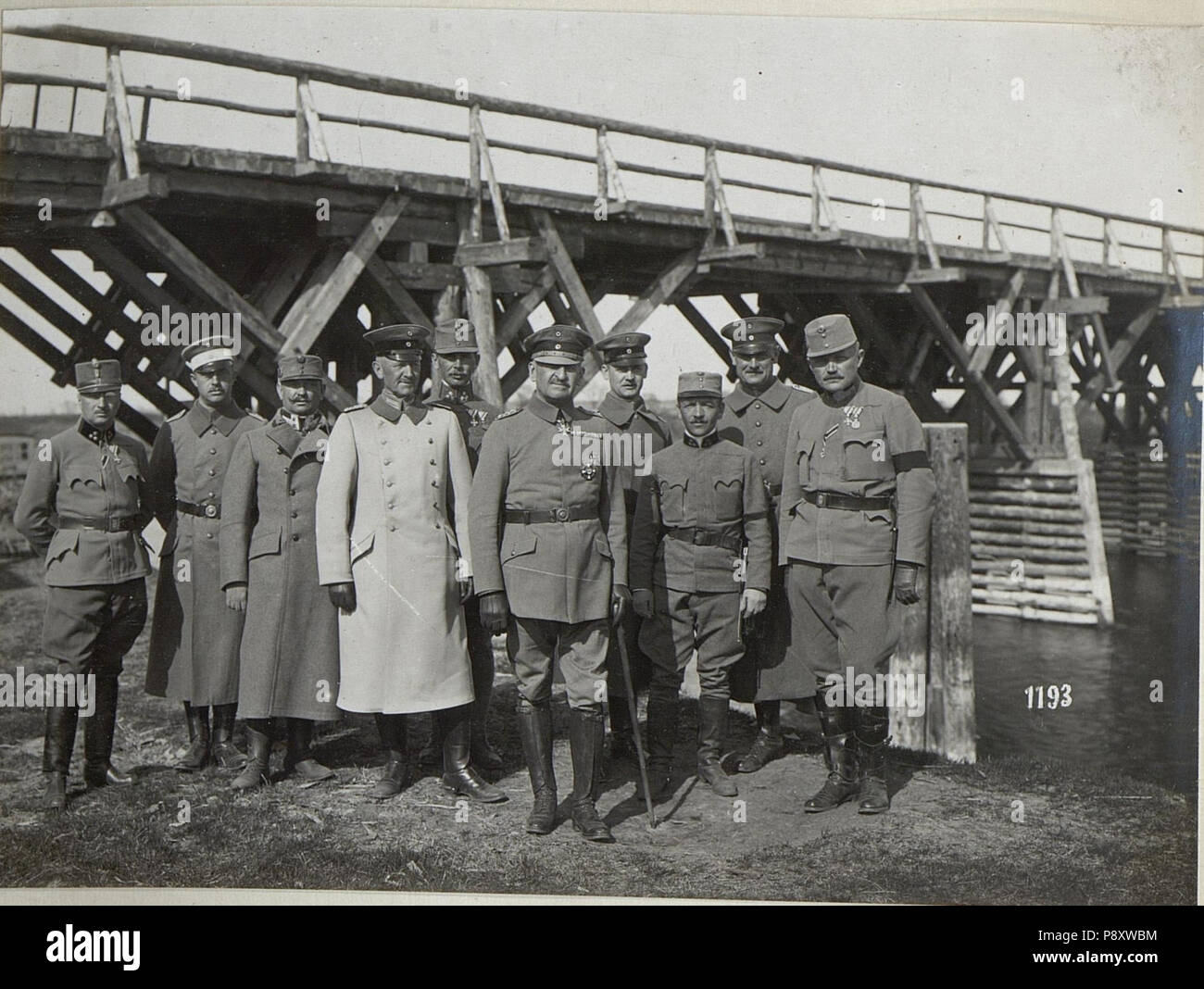299 General von Linsingen posiert bei der nach ihm benannten Brücke (BildID 15685270) Stock Photo