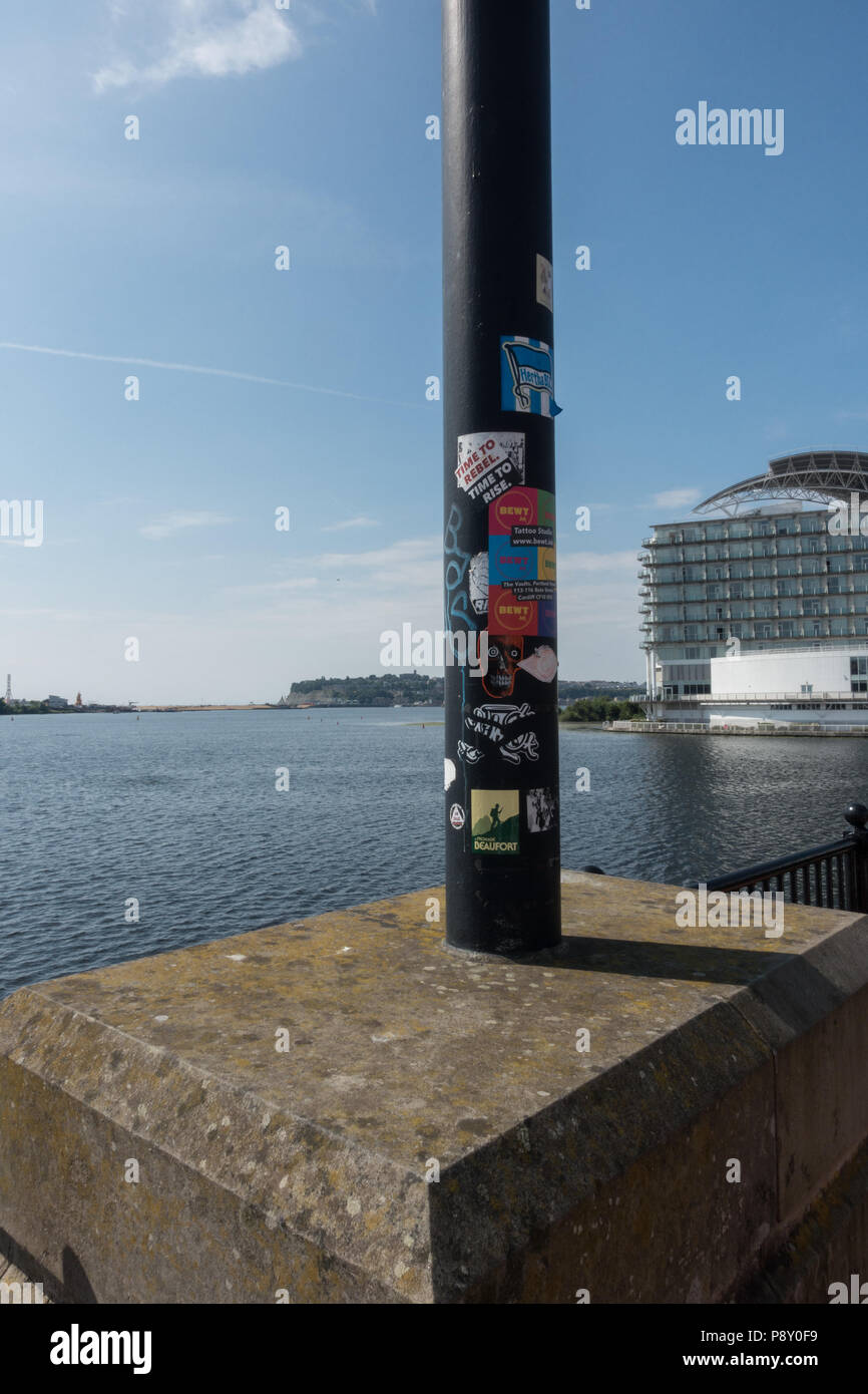 The sun shinning on a hot summers day at Mermaid Quay in Cardiff, Wales UK Stock Photo