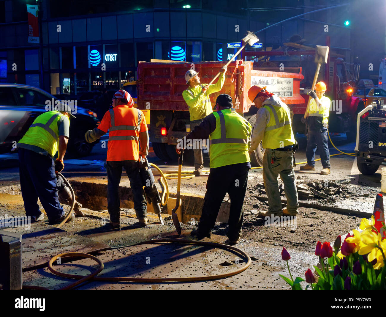 Road night construction workers hires stock photography and images Alamy