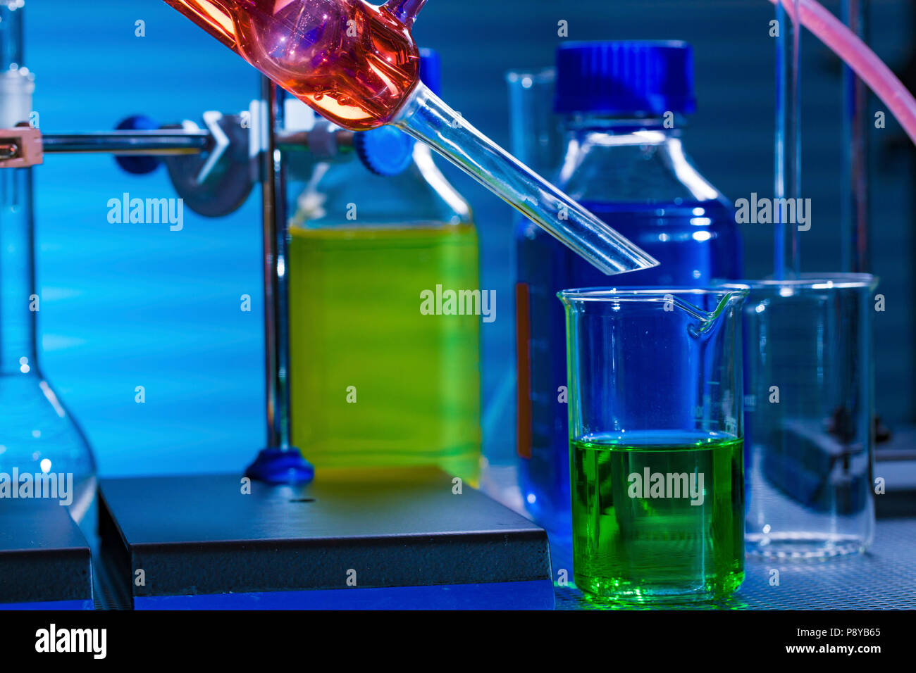 Chemistry apparatus hires stock photography and images Alamy