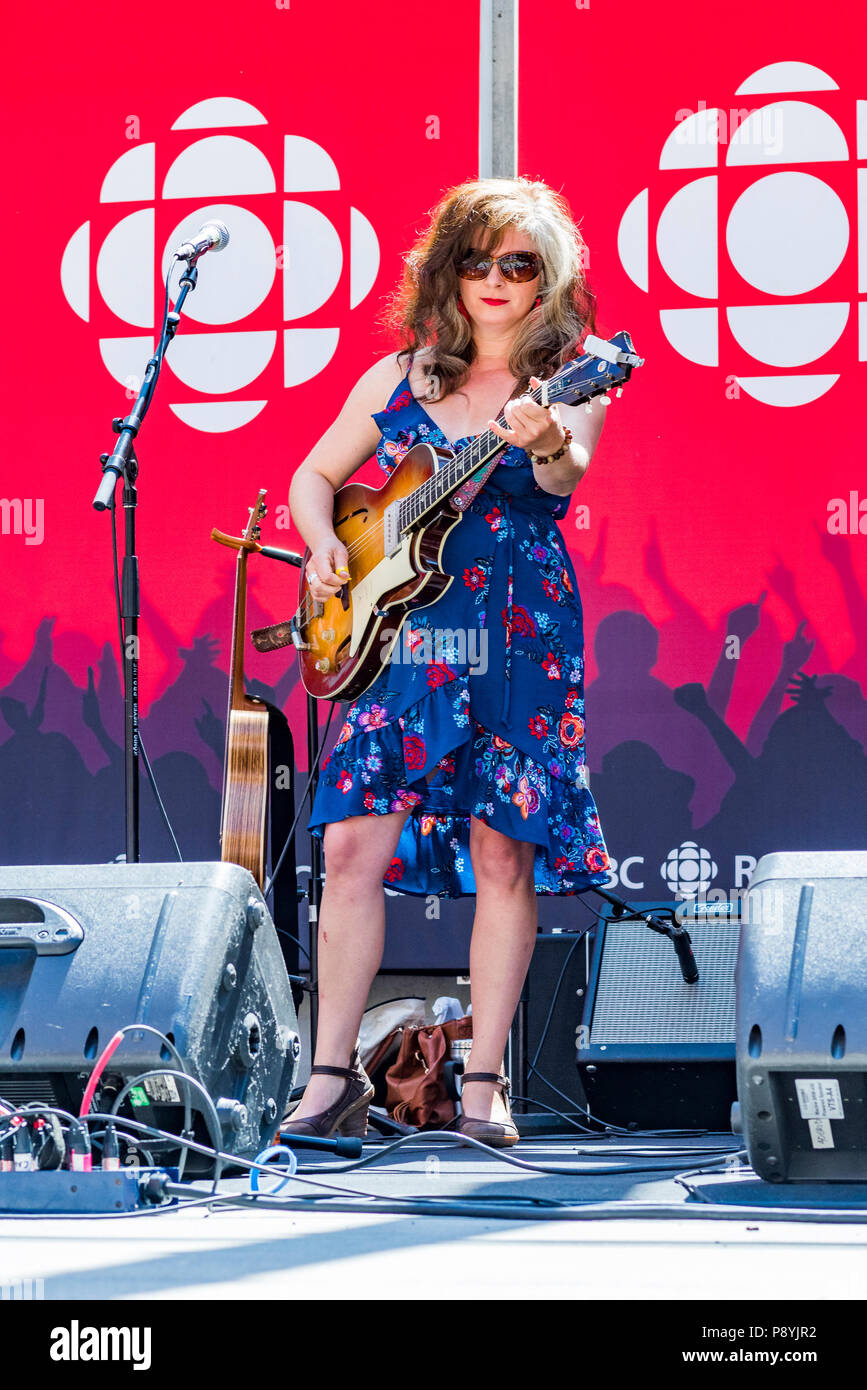 Little Miss Higgins in concert at CBC Musical Nooners, Vancouver, British Columbia, Canada. Stock Photo