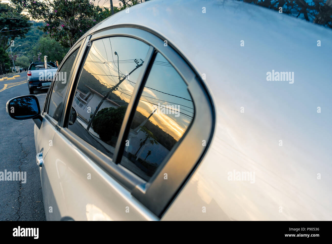 Urban reflection in car window hi-res stock photography and images - Alamy