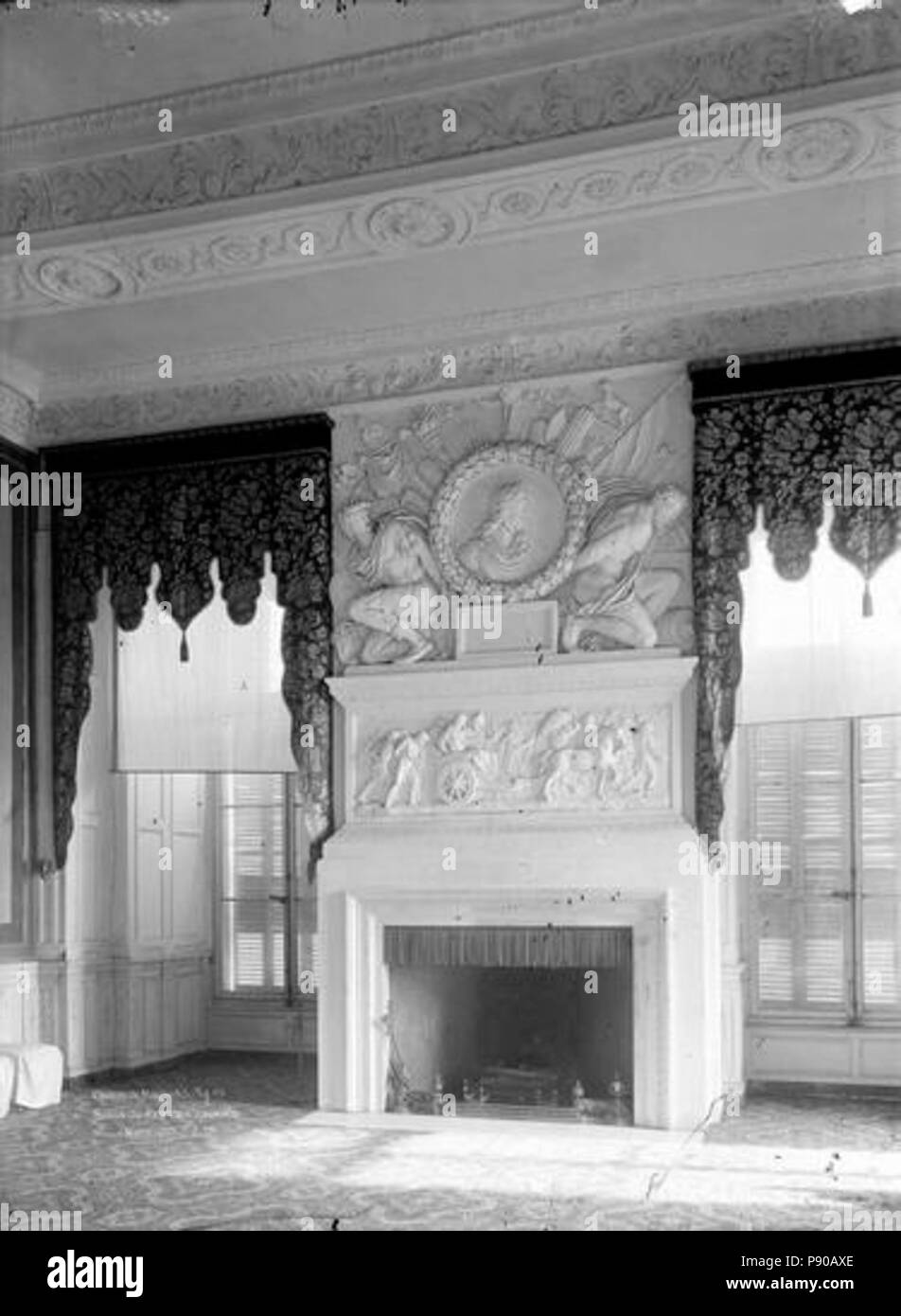 260 Domaine National Chateau Salon Du Rez De Chaussee Cheminee Maisons Laffitte Mediatheque De L Architecture Et Du Patrimoine Apmh Stock Photo Alamy 260 Domaine National Chateau Salon Du Rez De Chaussee Cheminee Maisons Laffitte Mediatheque De L Architecture Et Du Patrimoine Apmh Stock Photo Alamy