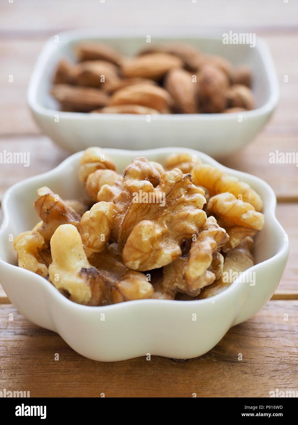 Almonds, walnuts, cashew nuts, Brazil nuts Stock Photo Alamy