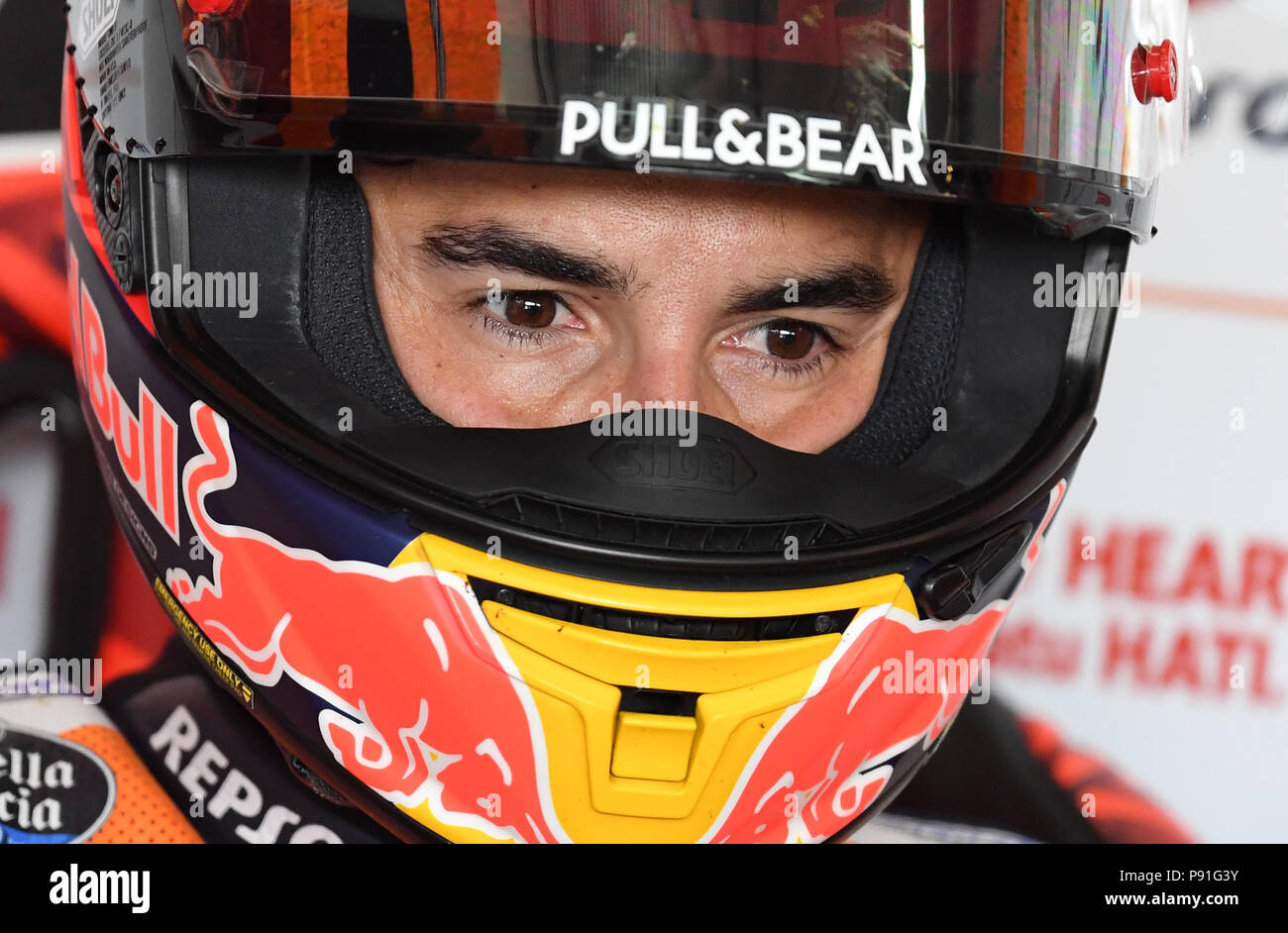 Hohenstein-Ernstthal, Germany. 14th July, 2018. Motorsport/Motorcycle, Grand Prix of Germany, Second training of MotoGP on the Sachsenring. Marc Marquez (Spain, Repsol Honda Team) prepares in the box. Credit: Hendrik Schmidt/dpa-Zentralbild/dpa/Alamy Live News Stock Photo