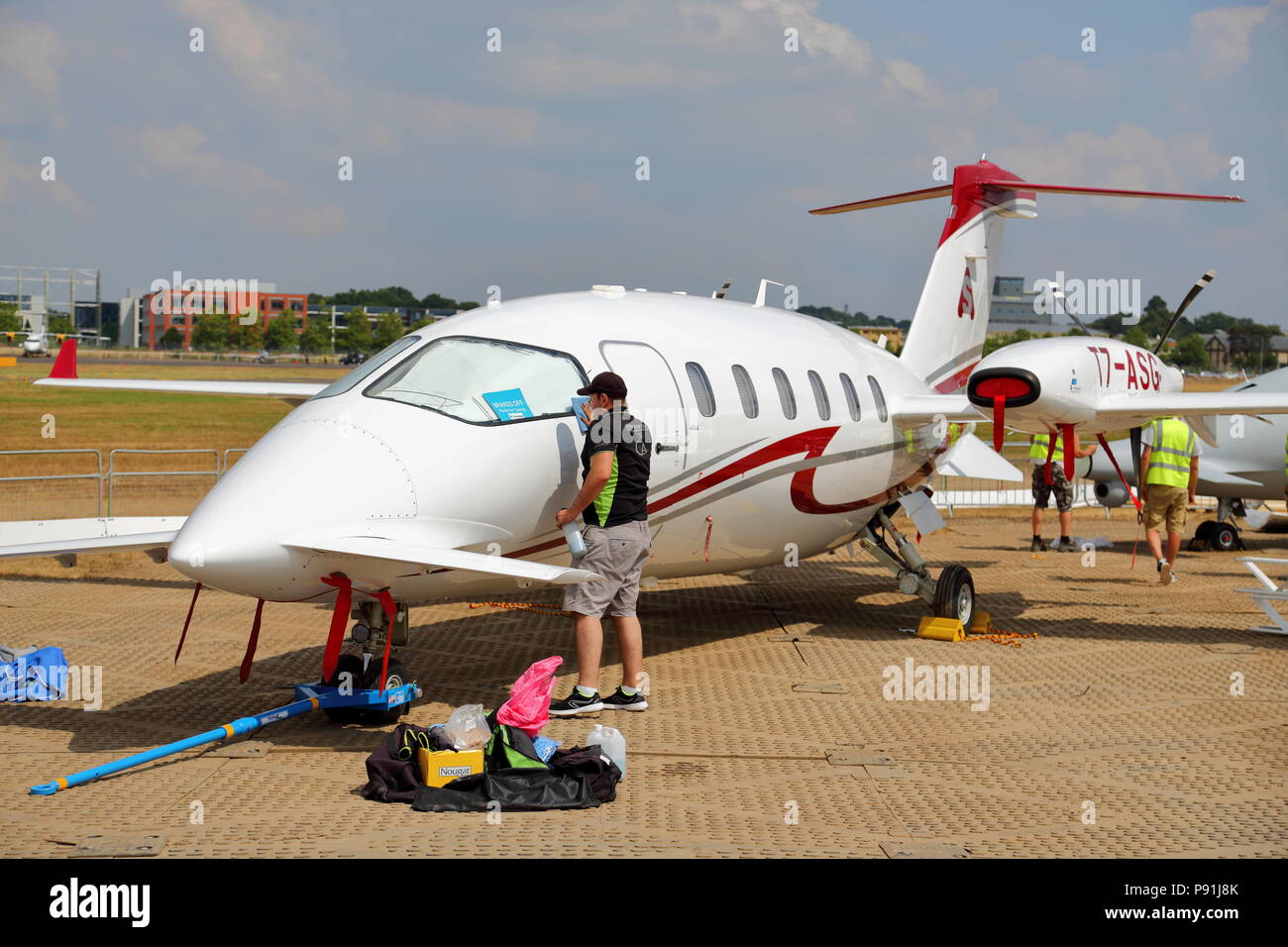 Farnborough, UK, 14 July 2018. Exhibitors are putting their final touches to their latest showcases ahead of Monday's opening of the Farnborough International Trade Show. Credit: Uwe Deffner/Alamy Live News Stock Photo