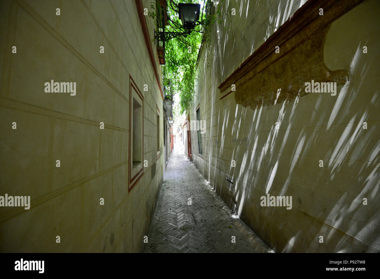 Calle sevilla hires stock photography and images Alamy