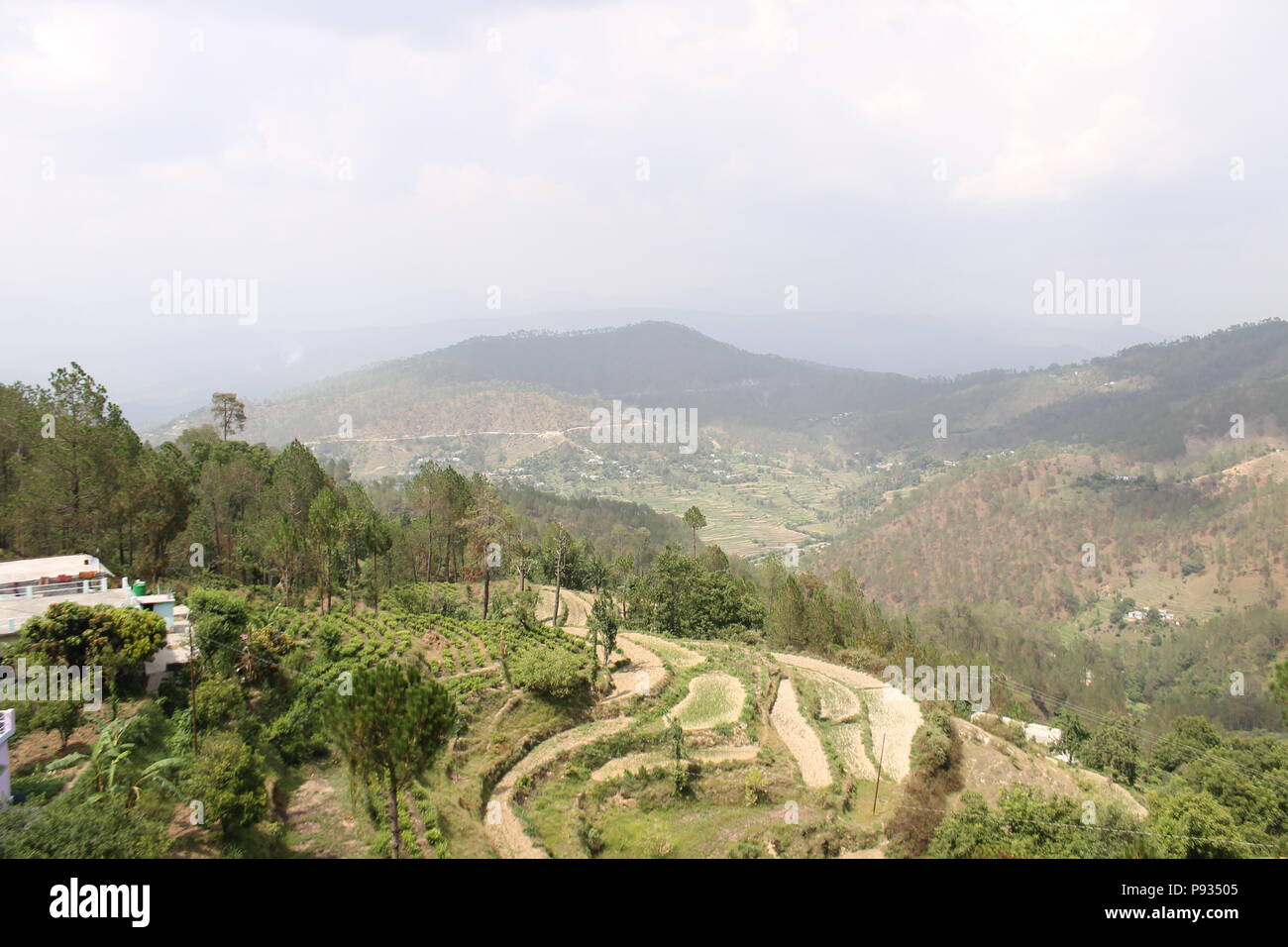 Beautiful Himalayan mountains as seen during Roopkund trek in Uttarakhand Stock Photo