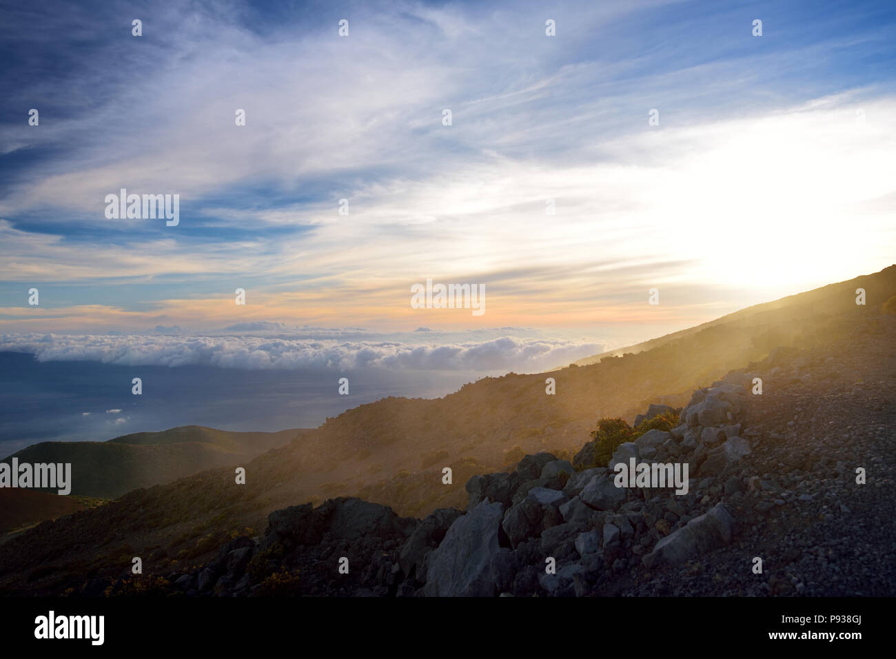 Mauna loa access hires stock photography and images Alamy