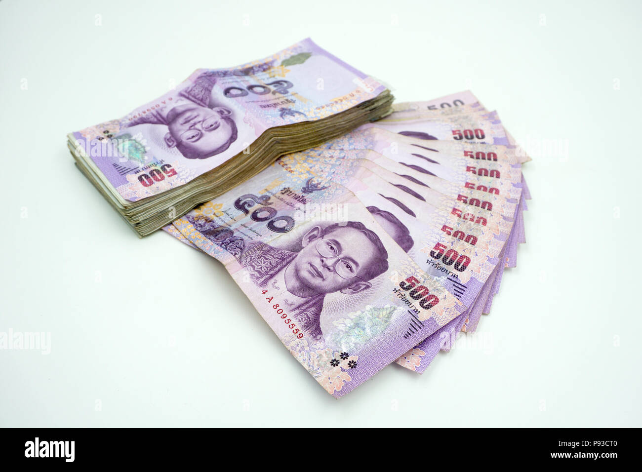 Thailand 500 five hundred baht hi-res stock photography and images - Alamy