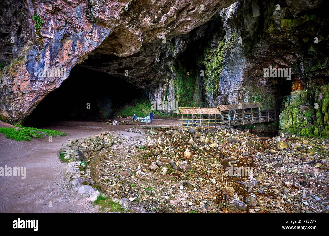 Smoo Cave (SC18 Stock Photo - Alamy