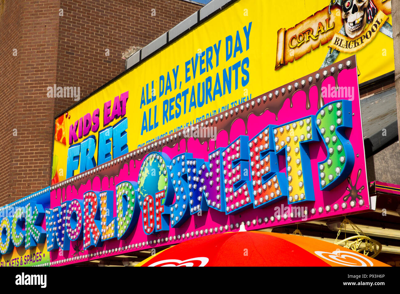 Blackpool rock sweet shop hires stock photography and images Alamy