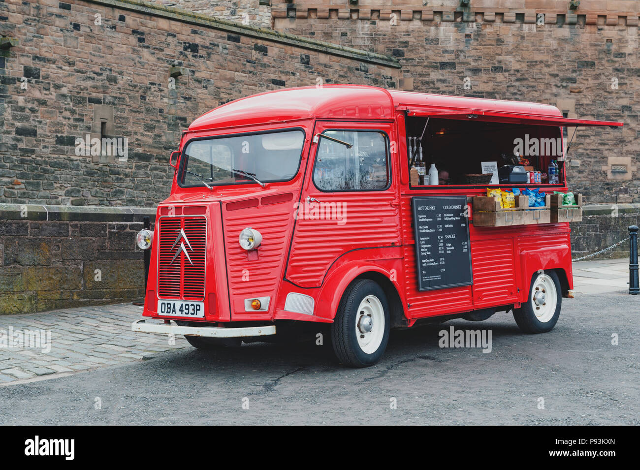 Beverage and snacks vending van at the Esplanade in front of Gatehouse, the main entrance to Edinburgh Castle, Scotland, UK Stock Photo
