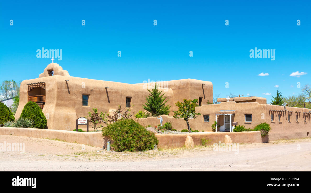 New Mexico, Rio Arriba County, Abiquiu, Church of St. Thomas the Apostle  (Santo Tomas El Apostol) Stock Photo
