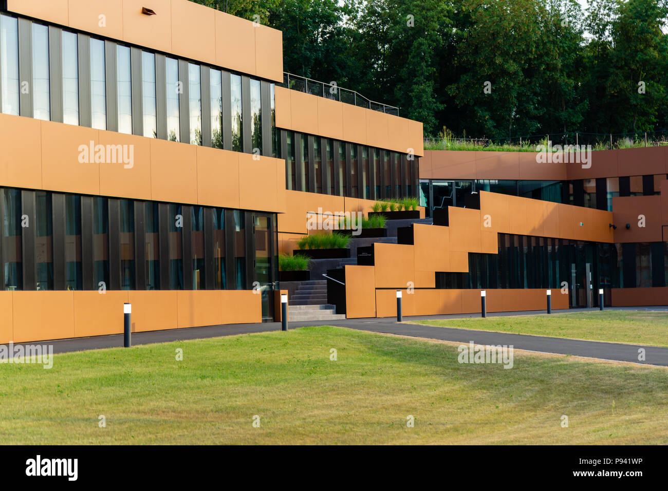 Office building design roof garden summer Stock Photo - Alamy