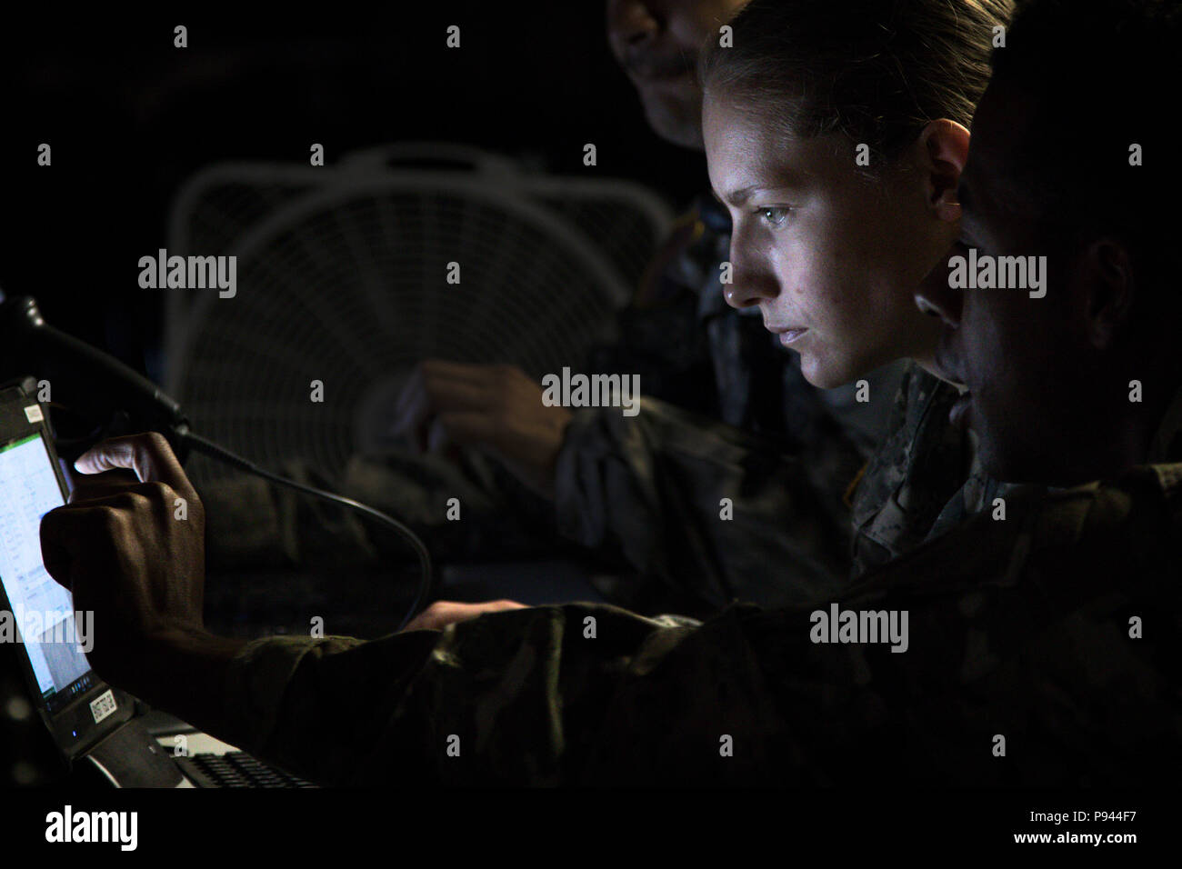 Army Reserve Sgt Emily C Karl And Spc Gregory D Allen Human Resource Specialists From The