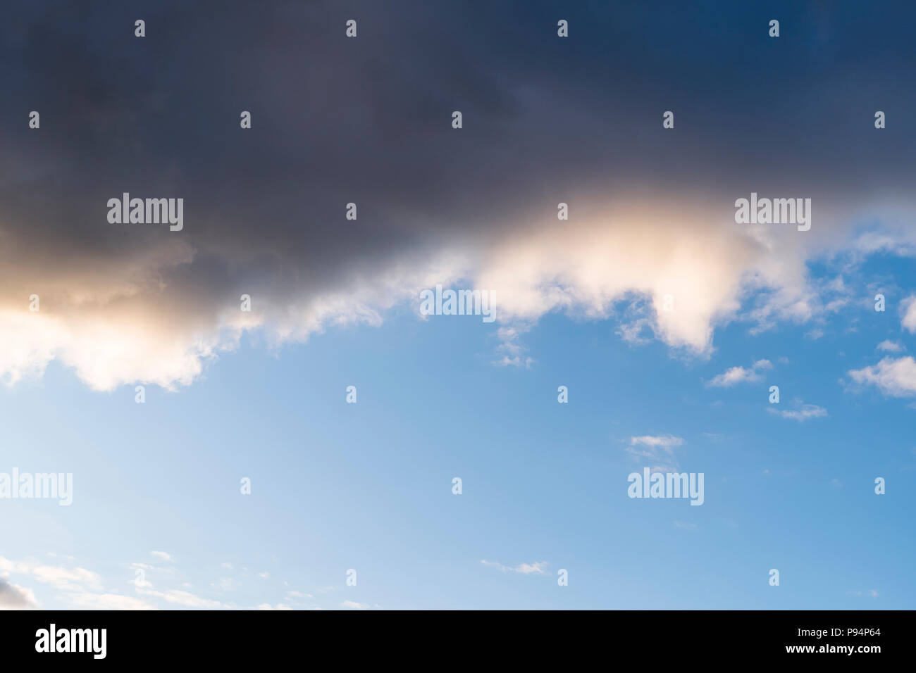 Before rain hi-res stock photography and images - Alamy