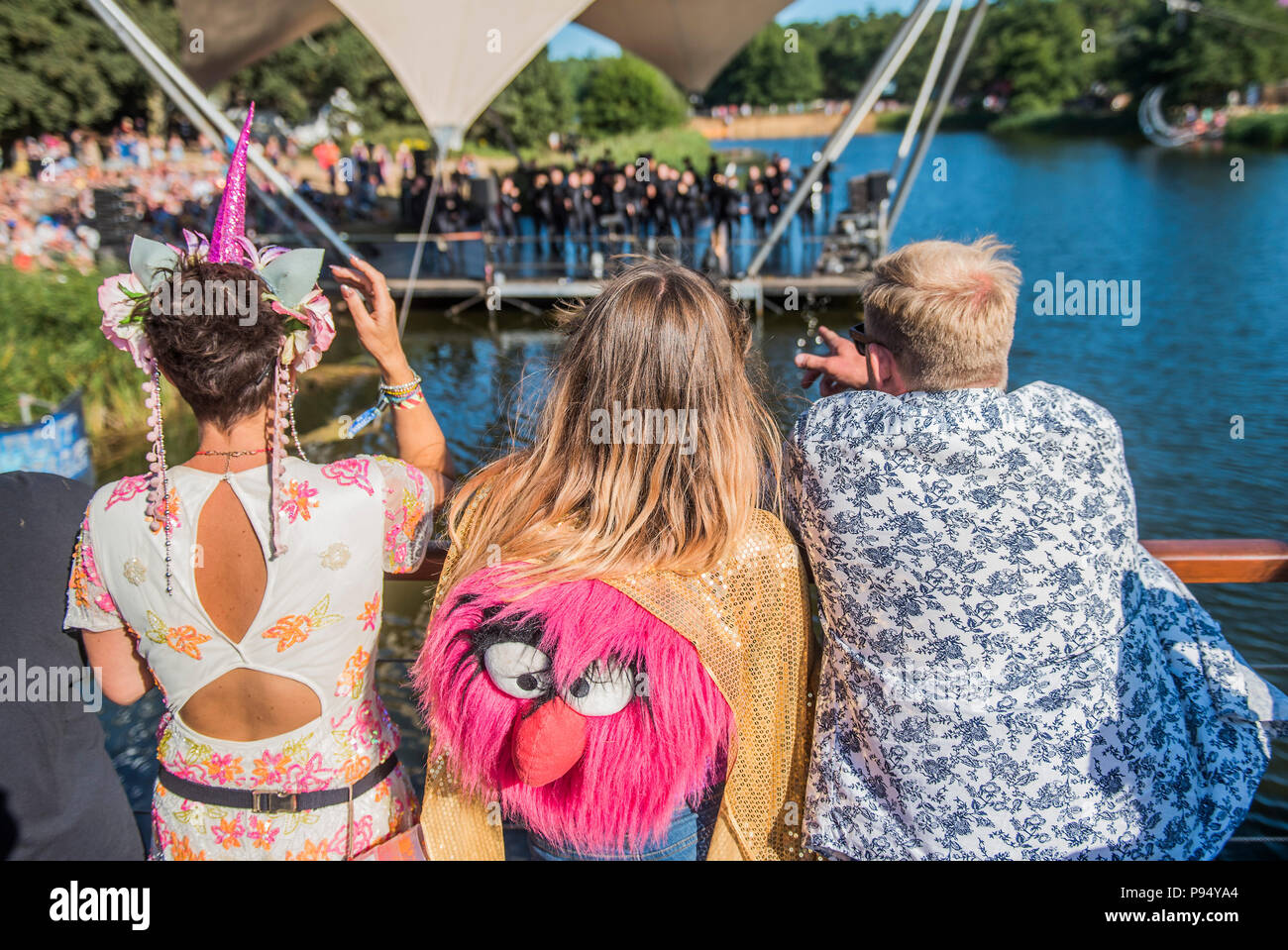 Suffolk, UK, 14 July 2018. Sadlers Wells presents Zoonation-Sylvia on the Waterfront Stage - The 2018 Latitude Festival, Henham Park. Suffolk 14 July 2018Credit: Guy Bell/Alamy Live News  Stock Photo