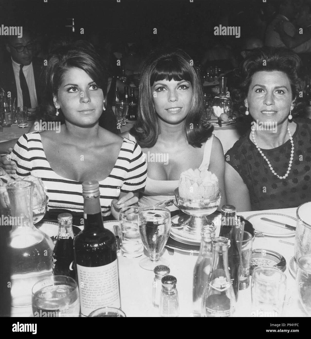 1960's -1970's - NANCY SINATRA with Tina sinatra and their mother Nancy Sinatra Sr. Credit: Globe Photos/ZUMAPRESS.com/Alamy Live News Stock Photo