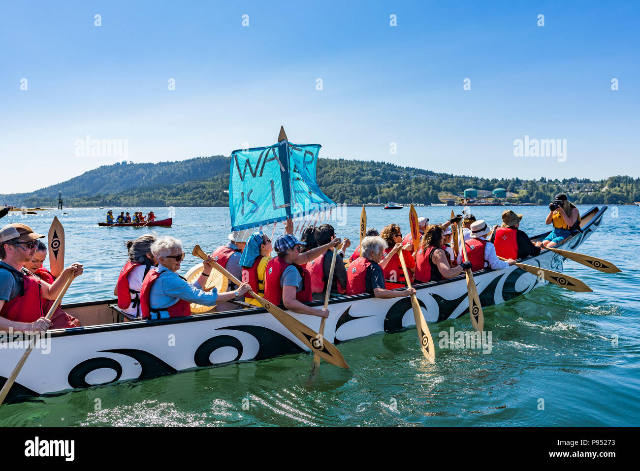 Pulling together canoe journey hires stock photography and images Alamy