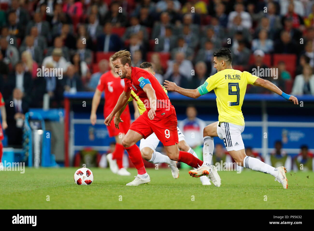 Moscow, Russia. 3rd July, 2018. (L-R) Harry Kane (ENG), Radamel Falcao (COL) Football/Soccer : FIFA World Cup Russia 2018 match between Colombia 1-1 England at the Spartak Stadium in Moscow, Russia . Credit: Mutsu KAWAMORI/AFLO/Alamy Live News Stock Photo