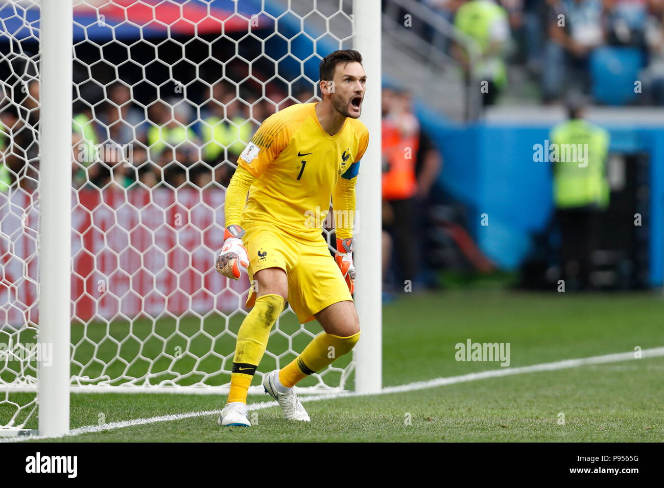 Nizhnij Novgord, Russia. 6th July, 2018. Hugo Lloris (FRA) Football/Soccer : FIFA World Cup Russia 2018 match between Uruguay 0-2 France at the Nizhnij Novgord Stadium in Nizhnij Novgord, Russia . Credit: Mutsu KAWAMORI/AFLO/Alamy Live News Stock Photo