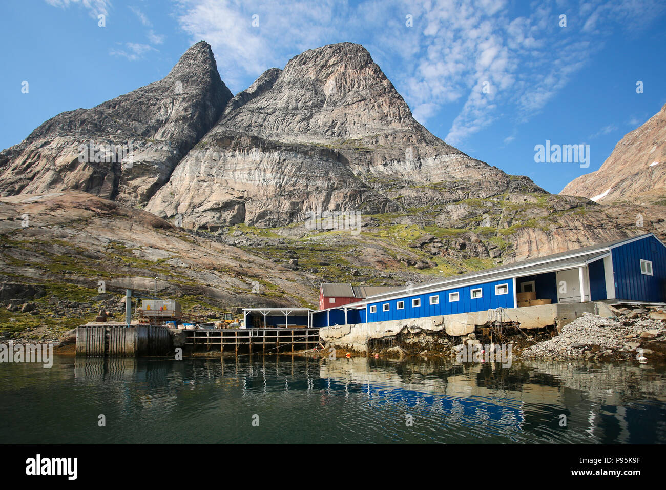 Greenland, Kujalleq, Aappilattoq, harbor with profound mountain peaks