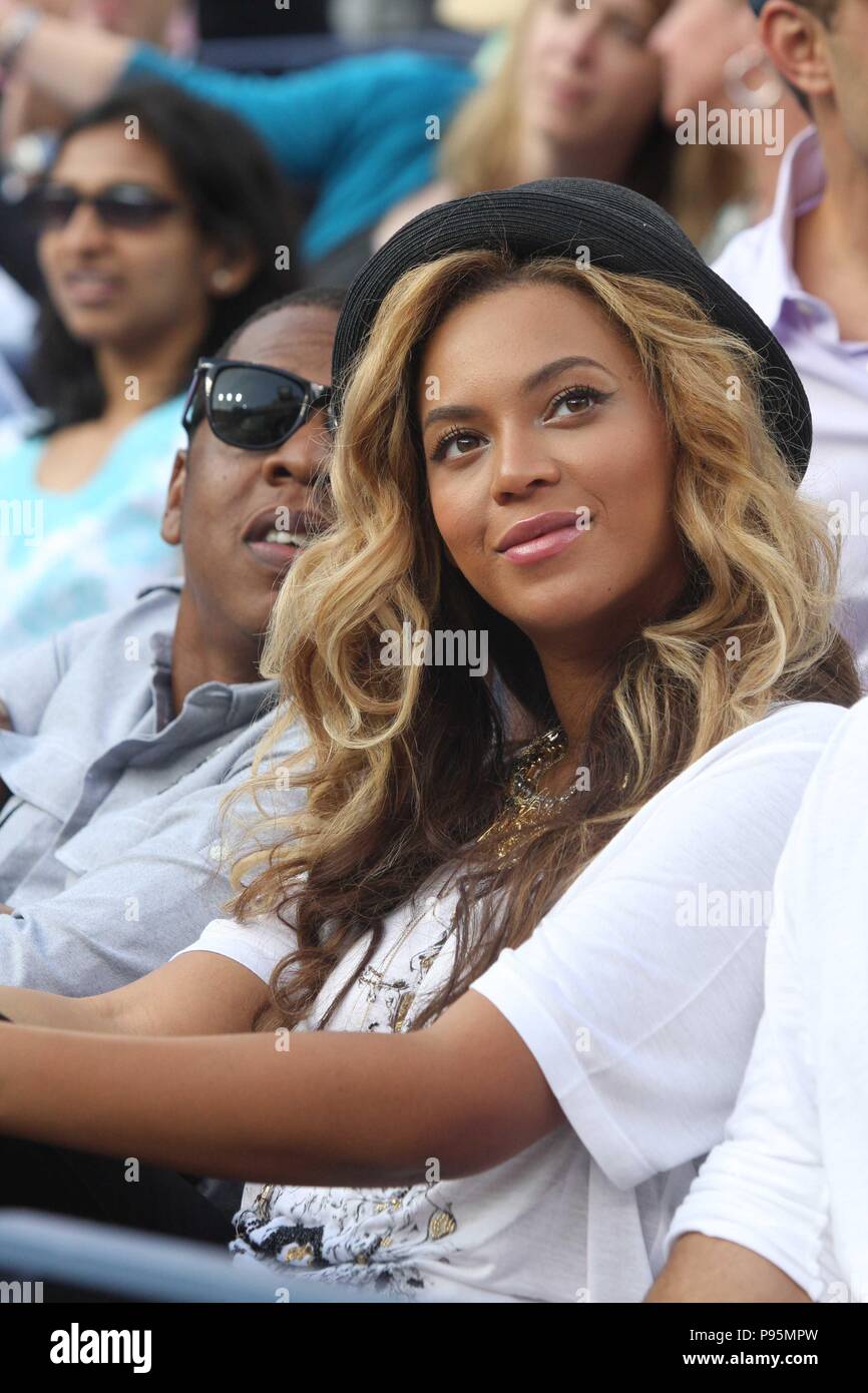 BEYONCE, JAY Z at Men's Final at US Open Tennis in Queens 9-12-2011 ...
