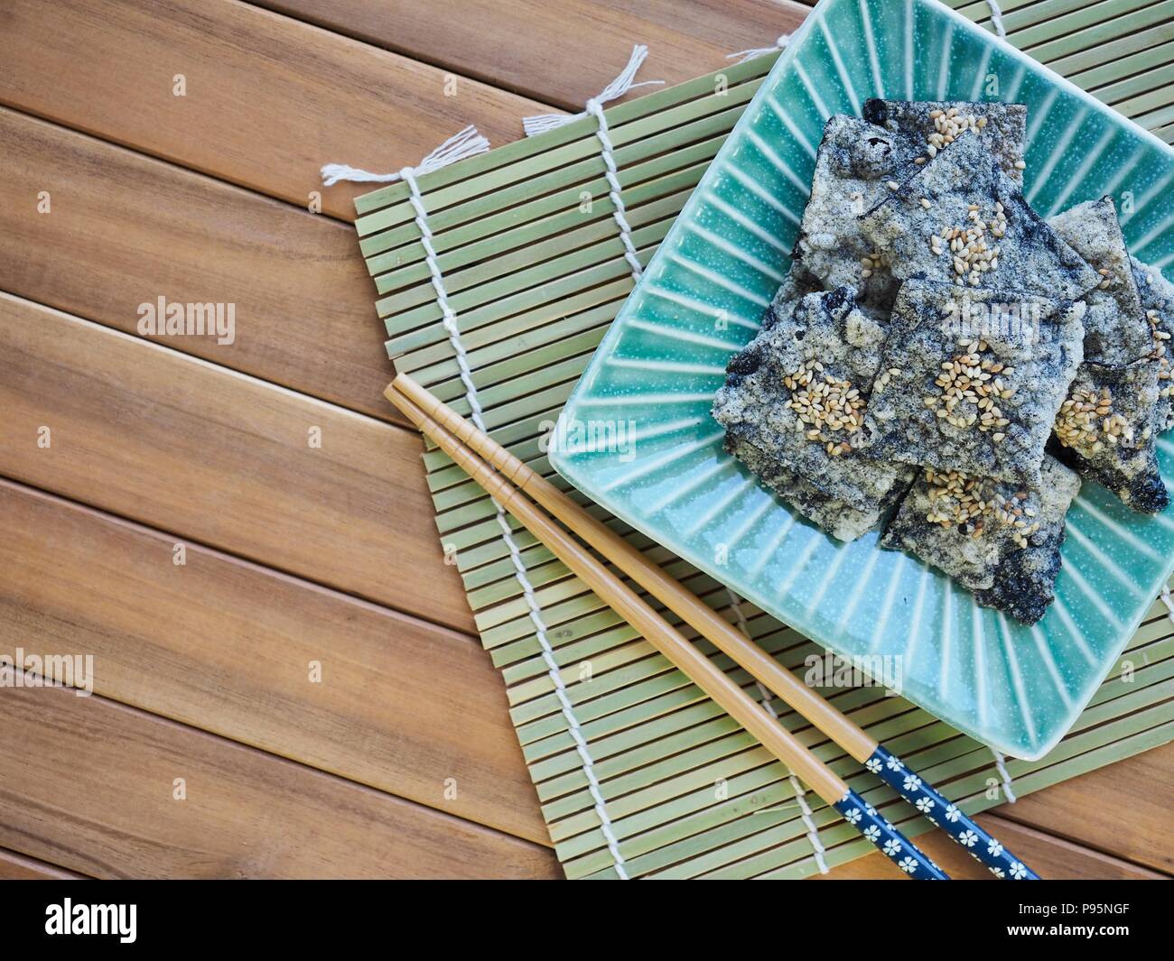 Korean food laver cracker Stock Photo Alamy