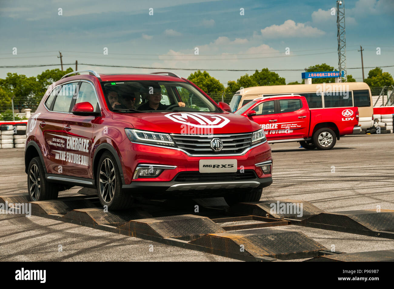MG RX5 based on the Roewe RX5 and for export to the South American ...