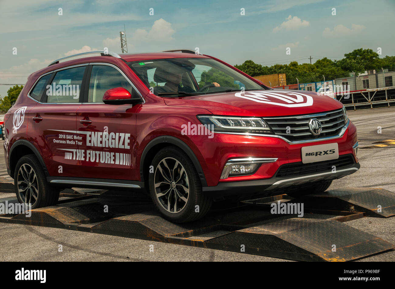 MG RX5 based on the Roewe RX5 and for export to the South American ...
