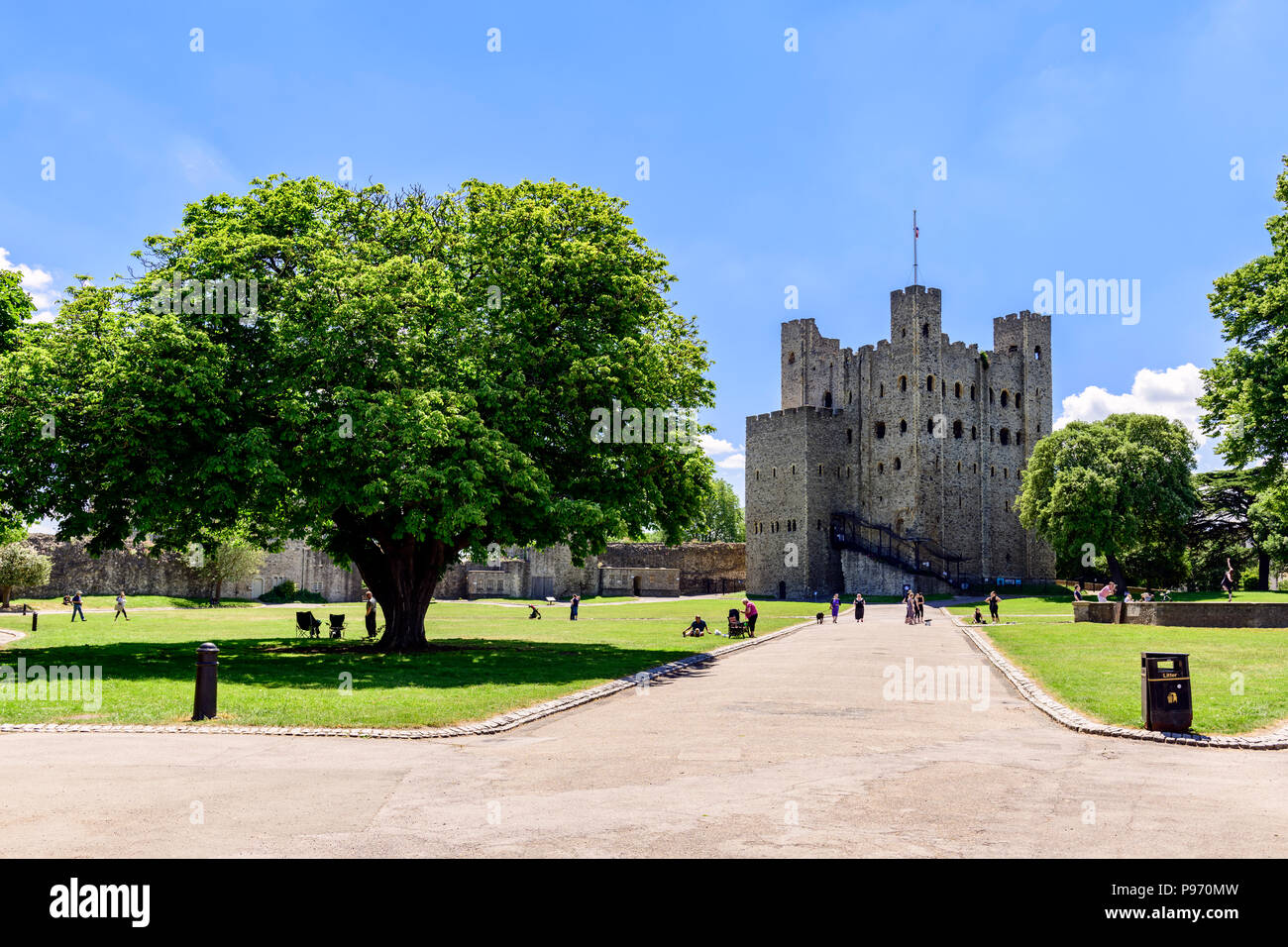english-heritage-castles-hi-res-stock-photography-and-images-alamy
