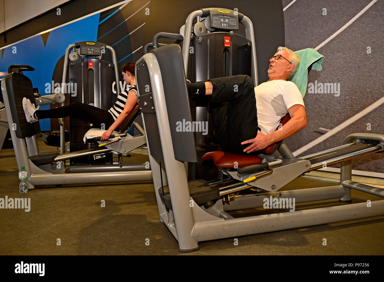 Man Leg Muscles Thigh High Resolution Stock Photography and Images Alamy