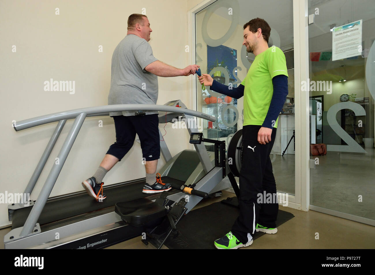 Hypoxia chamber hires stock photography and images Alamy
