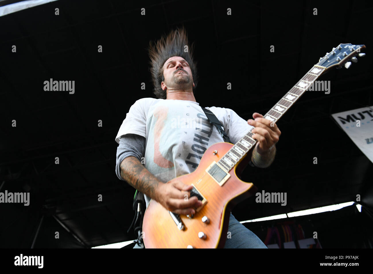 Virginia Beach, VIRGINIA, USA. 12th July, 2018. VANS WARPED TOUR 18 brings EVERYTIME I DIE to the Veteran's United Home Loans Amphitheater . in Virginia Beach, Virginia on 12 JULLY 2018. Credit: Jeff Moore/ZUMA Wire/Alamy Live News Stock Photo