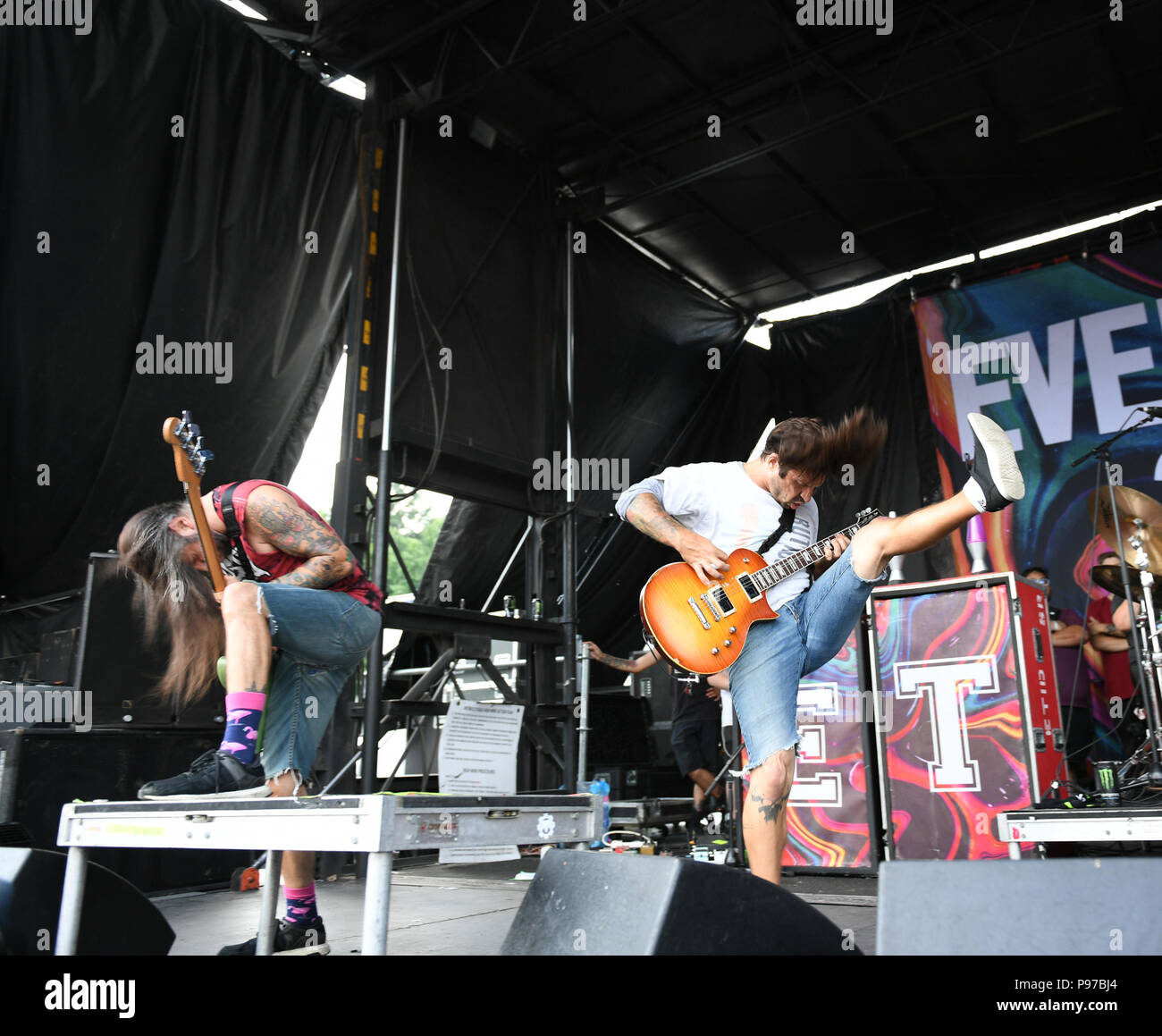 July 12, 2018 - Virginia Beach, VIRGINIA, USA - VANS WARPED TOUR 18  brings    EVERYTIME I DIE     to the Veteran's United Home Loans Amphitheater . in Virginia Beach, Virginia on 12 JULLY 2018. (Credit Image: © Jeff Moore via ZUMA Wire) Stock Photo