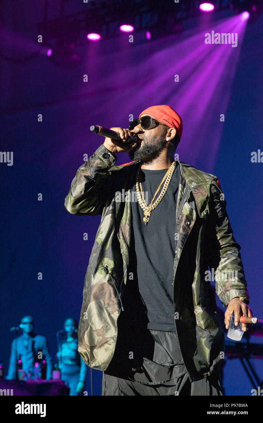 Robert sylvester kelly hi-res stock photography and images - Alamy