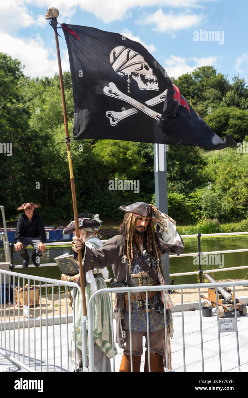 Cheshire, UK. 15th July 2018. Members of the Liverpool Pirate Brethern, nowadays simply known as The Pirate Bretheren, entertained an appreciative audience with demonstrations of flintlock, blunderbuss and small canon firing. The 2018 Northwich River Festival, organised by the Northwich Rotary Club, is the second staging of the event following its launch in 2017.Credit: Joseph Clemson, JY News Images/Alamy Stock Photo