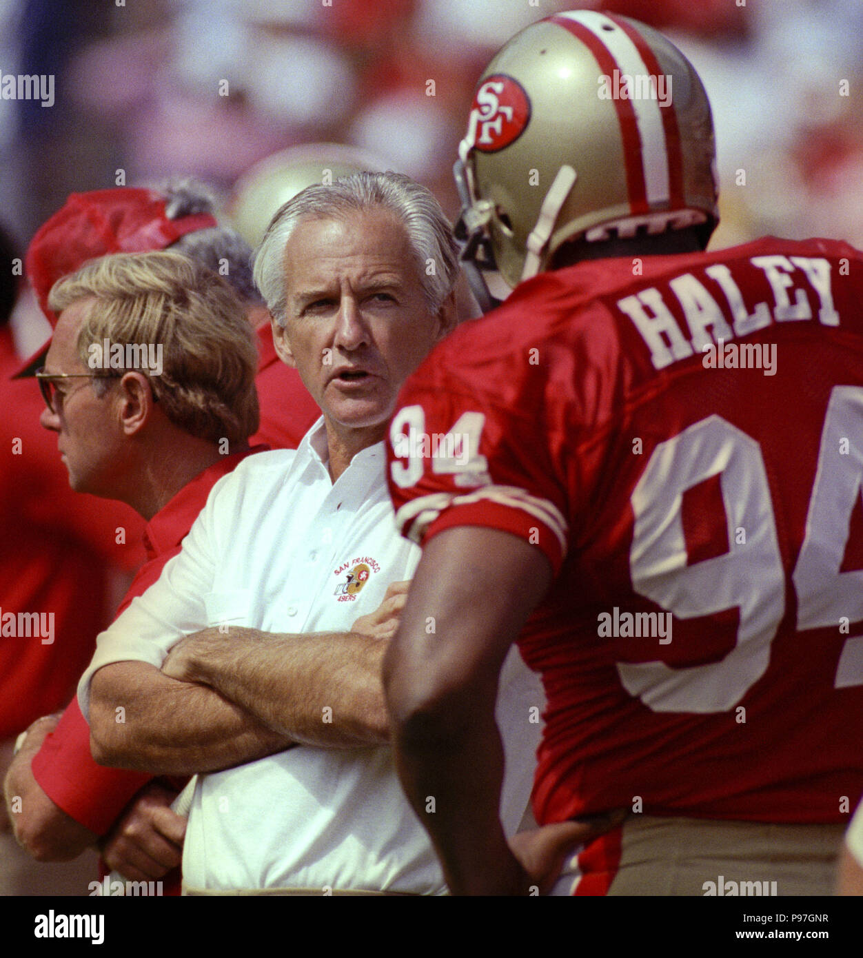 San Francisco, California, USA. 23rd Sep, 1990. San Francisco 49ers vs  Atlanta Falcons at Candlestick Park Sunday, September 23, 1990. 49ers beat  Falcons 19-13. 49er defensive back Ronnie Lott Credit: Al Golub/ZUMA