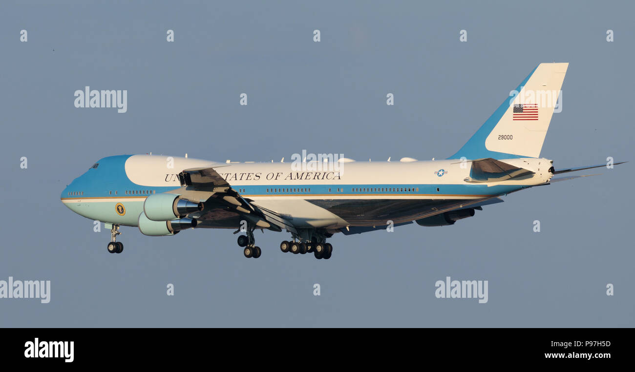 Helsinki, Finland. 15th July 2018. Air Force One in final approach for landing on Helsinki-Vantaa airport carrying Donald Trump for the summit between the Presidents of the USA and Russian Federation on 15 July 2018. Credit: Hannu Mononen/Alamy Live News Stock Photo