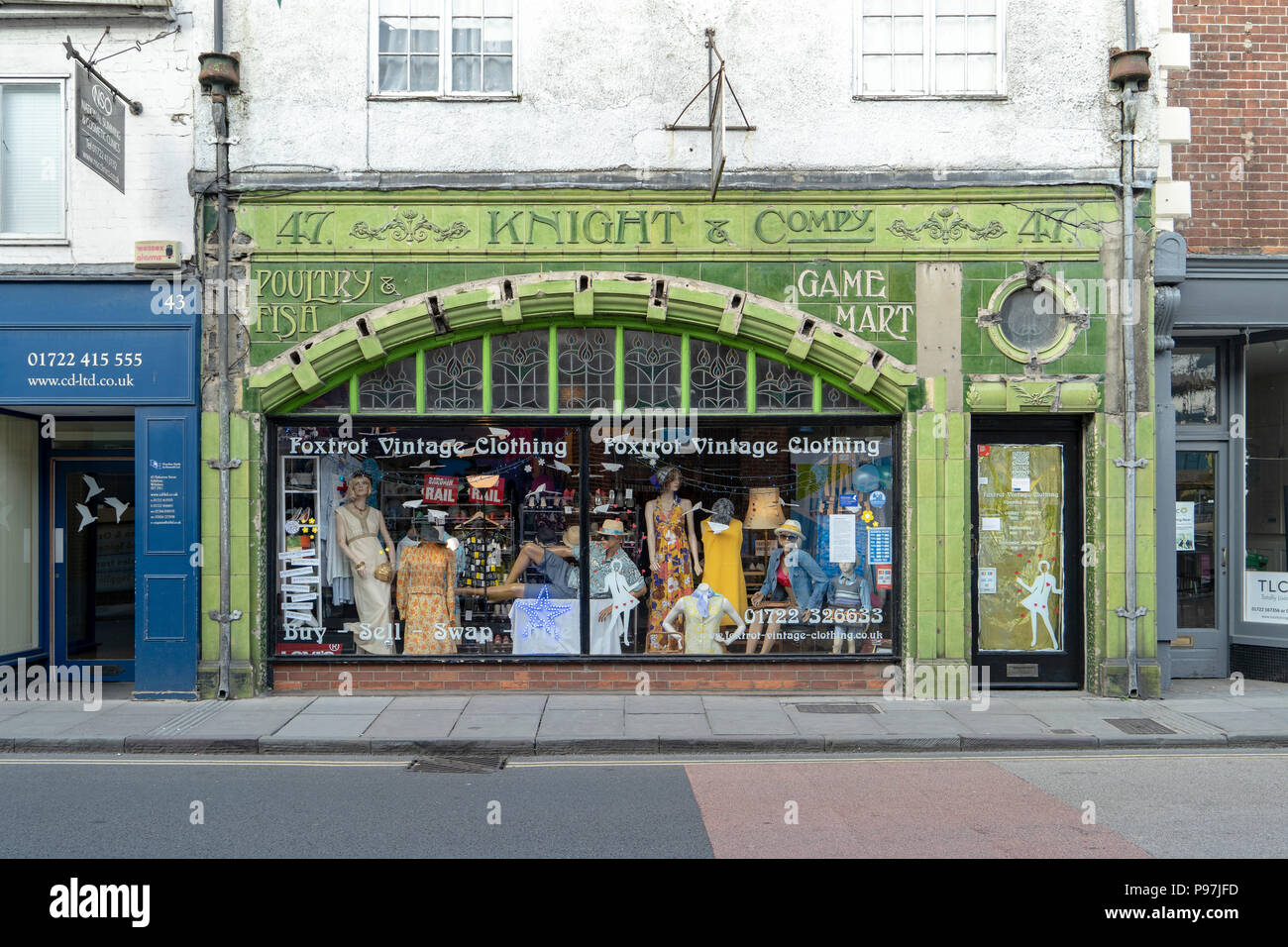 Retro clothes and accessory shop Stock Photo Alamy