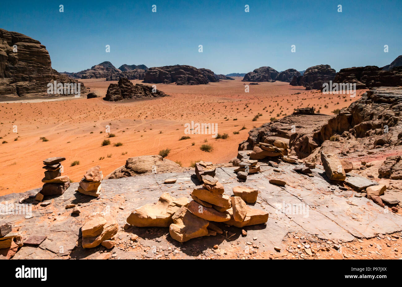 Arid desert rock formations hi-res stock photography and images - Alamy