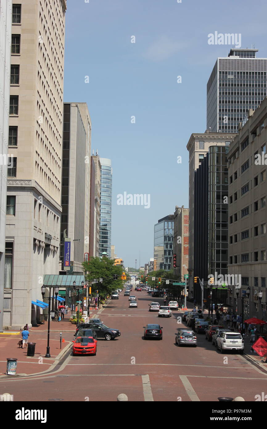 Indianapolis monument circle busy hires stock photography and images