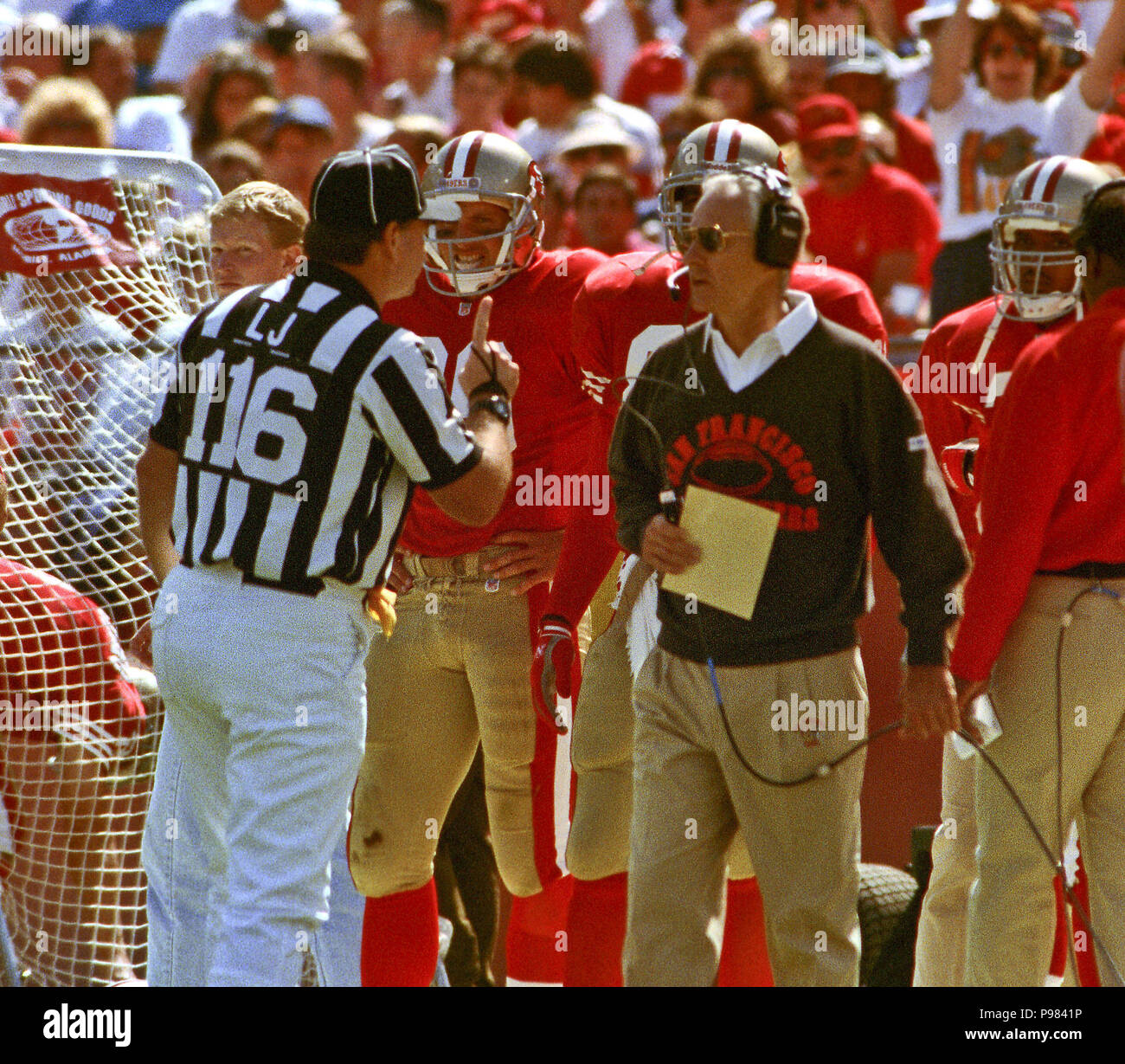 Nfl referee usa hi-res stock photography and images - Alamy