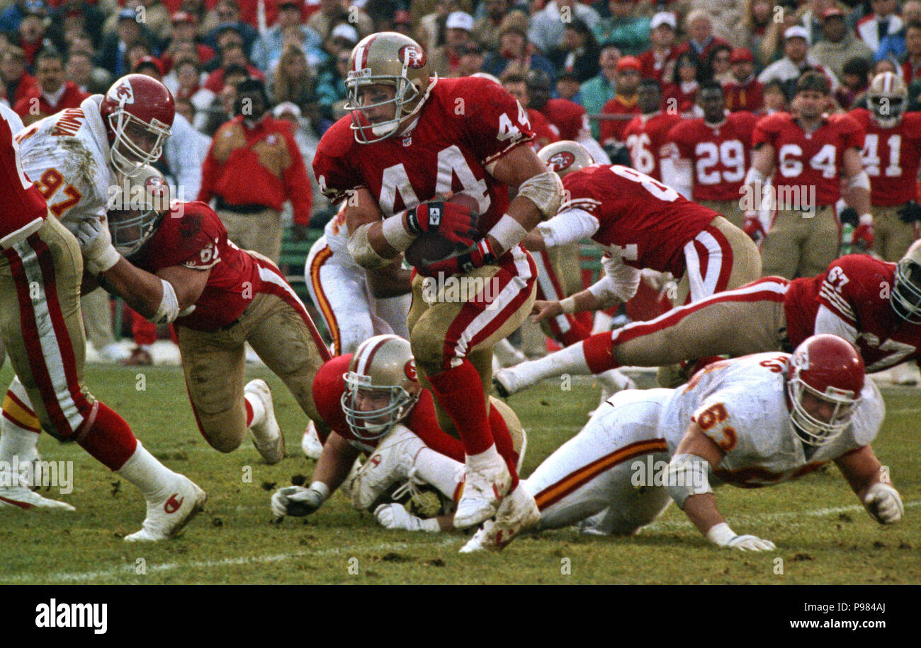 San Francisco, California, USA. 6th Jan, 1990. San Francisco 49ers vs  Minnesota Vikings at Candlestick Park Saturday, January 6, 1990. 49ers beat  Vikings 41-13. 49er running back Tom Rathman (44) pulls away