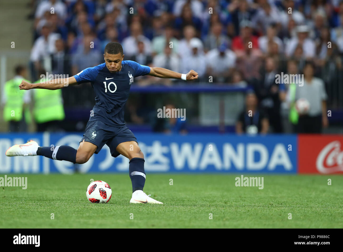 Moscow, Russia. 15th July, 2018. Kylian Mbappe (FRA) Football/Soccer : FIFA World Cup Russia 2018 final match between France 4-2 Croatia at Luzhniki Stadium in Moscow, Russia . Credit: Yohei Osada/AFLO SPORT/Alamy Live News Stock Photo