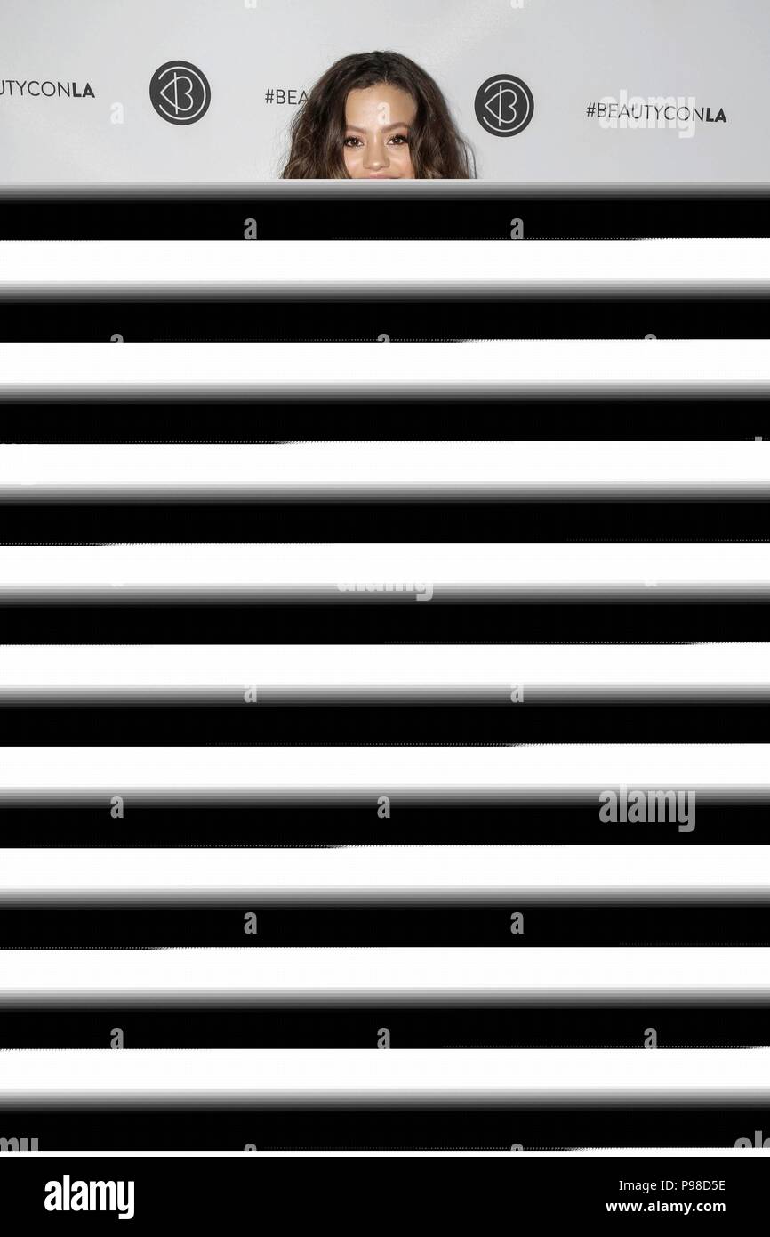 Sarah Jeffery High Resolution Stock Photography and Images - Alamy