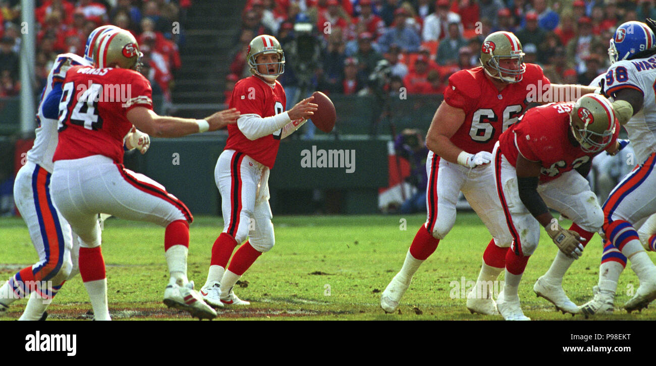 San Francisco, California, USA. 17th Dec, 1994. San Francisco 49ers vs. Denver  Broncos at Candlestick Park Saturday, December 17, 1994. 49ers beat Broncos  42-19. San Francisco 49ers full back William Floyd (40)