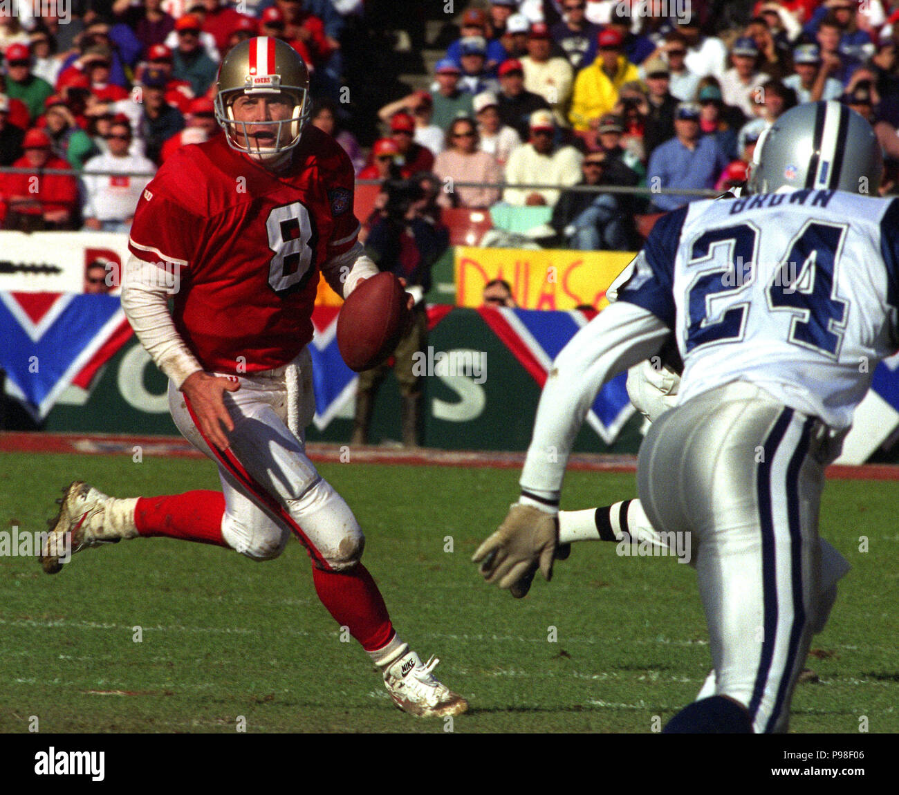 January 15, 1995 - San Francisco, California, U.S - San Francisco 49ers vs.  Dallas Cowboys at Candlestick Park Sunday, January 15, 1995. 49ers beat  Cowboys 38-28. San Francisco defensive end Troy Wilson (