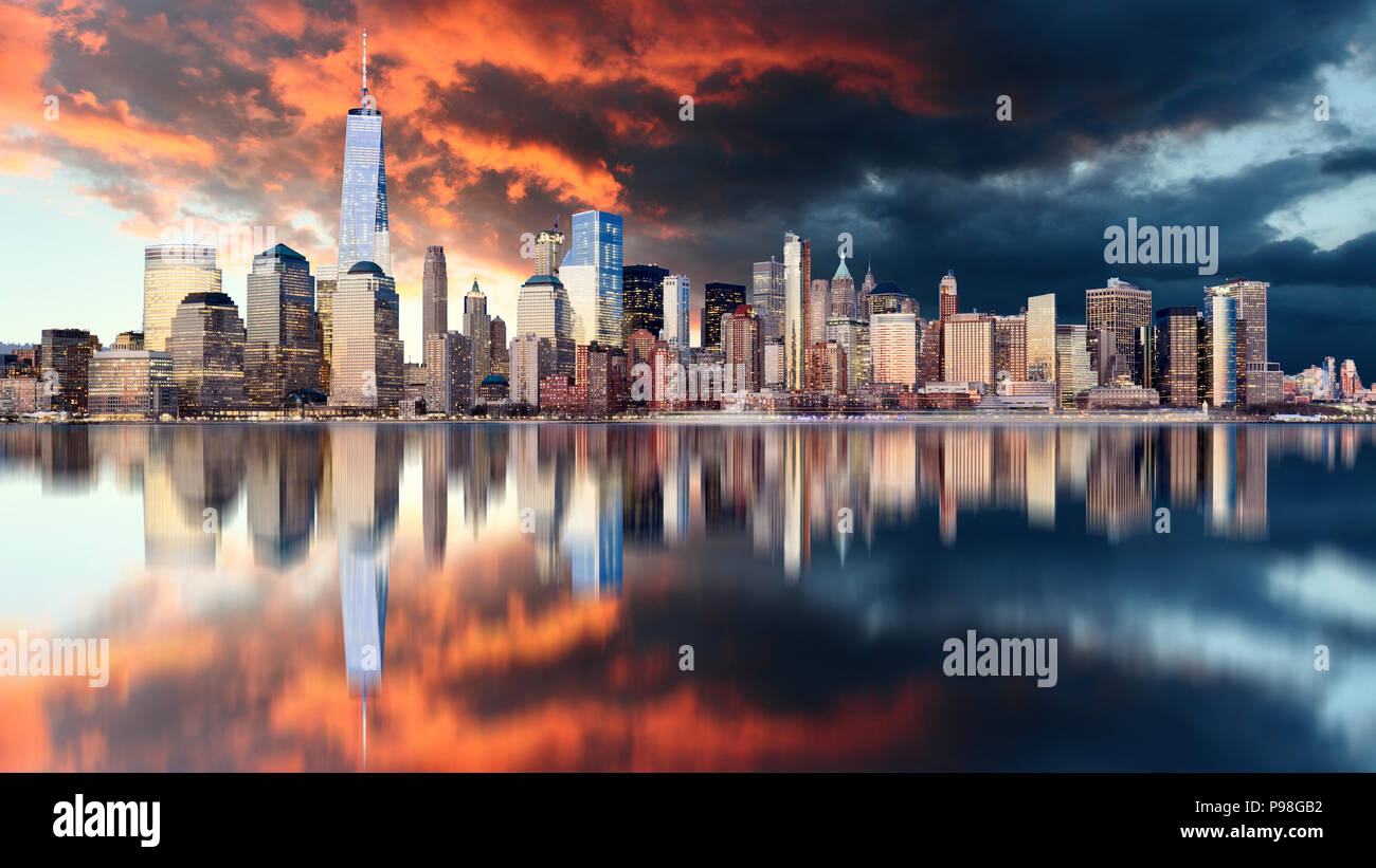 Manhattan new york city downtown hi-res stock photography and images ...
